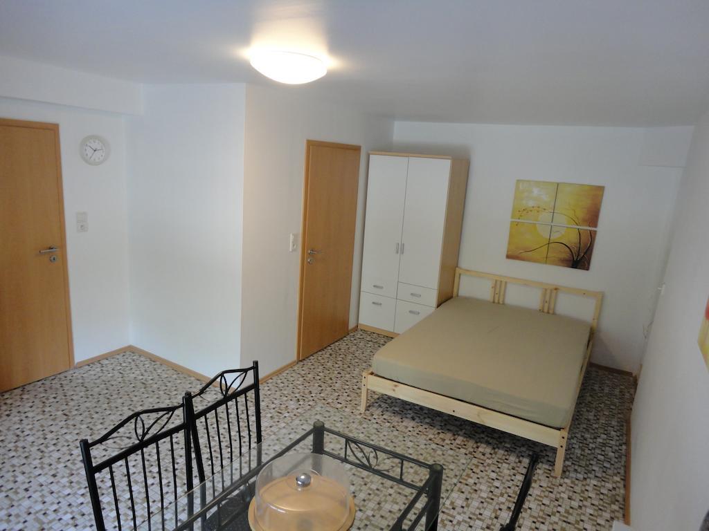 Haus Wangen Studio Burg Reuland Luaran gambar